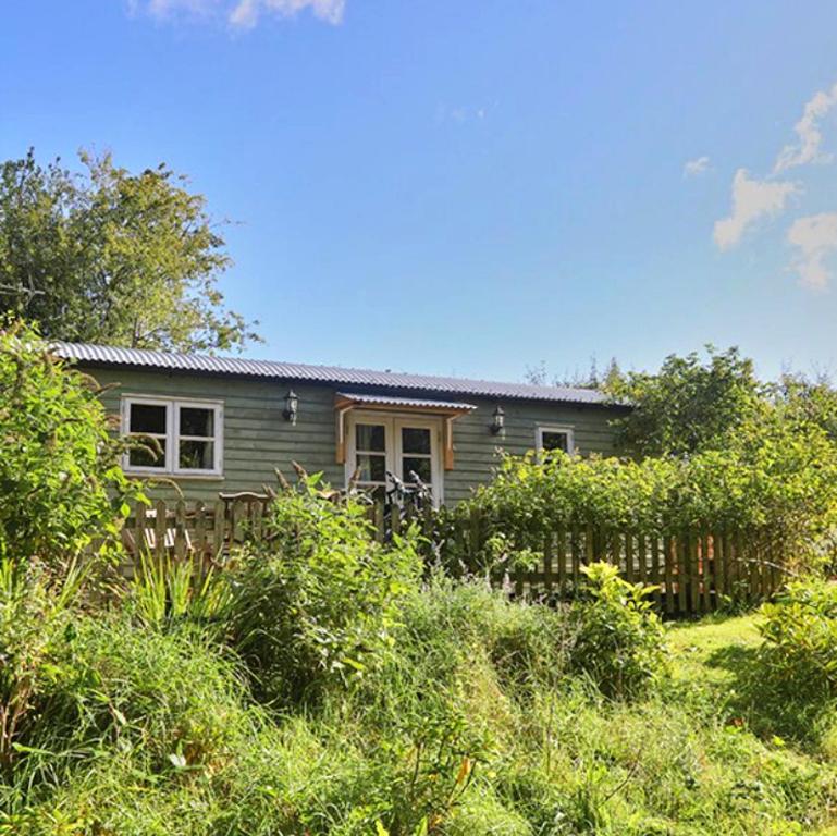 Finest Retreats - Shepherds Retreat at Morrells Wood, Shrewsbury