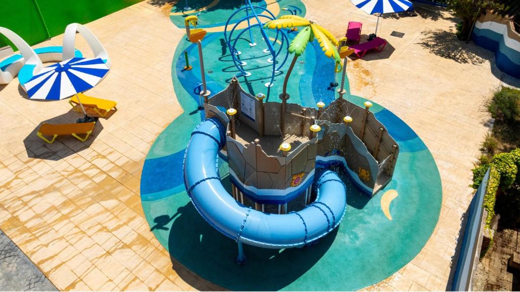 Medplaya Aparthotel Sant Eloi — Basen in Tossa de Mar, Katalonia