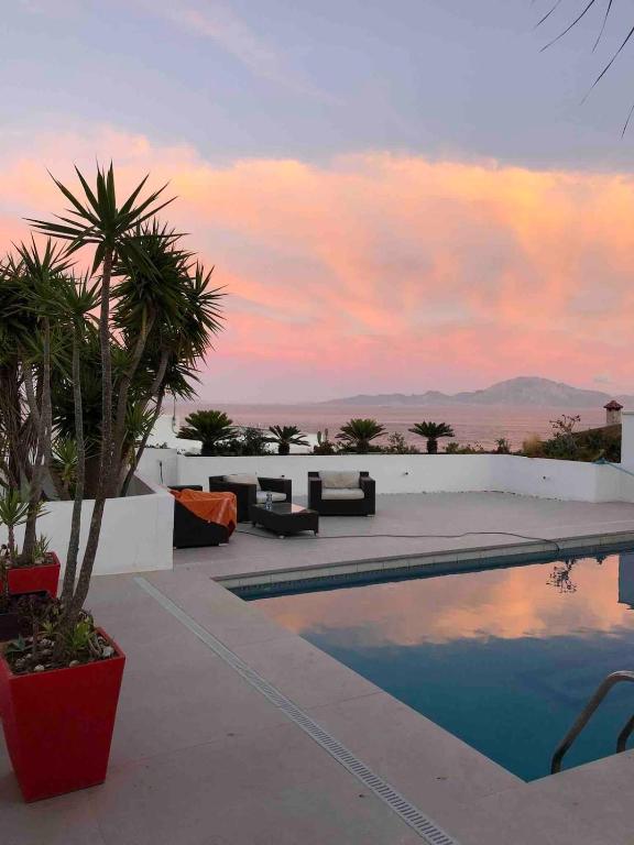 Suite with stunning views of Africa, Algeciras