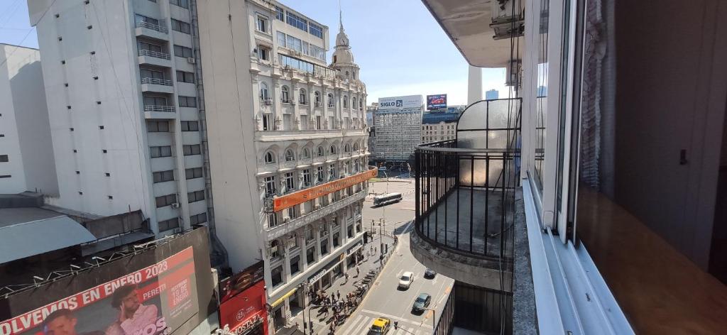 Spacious Retreat Studio near Obelisk - 2