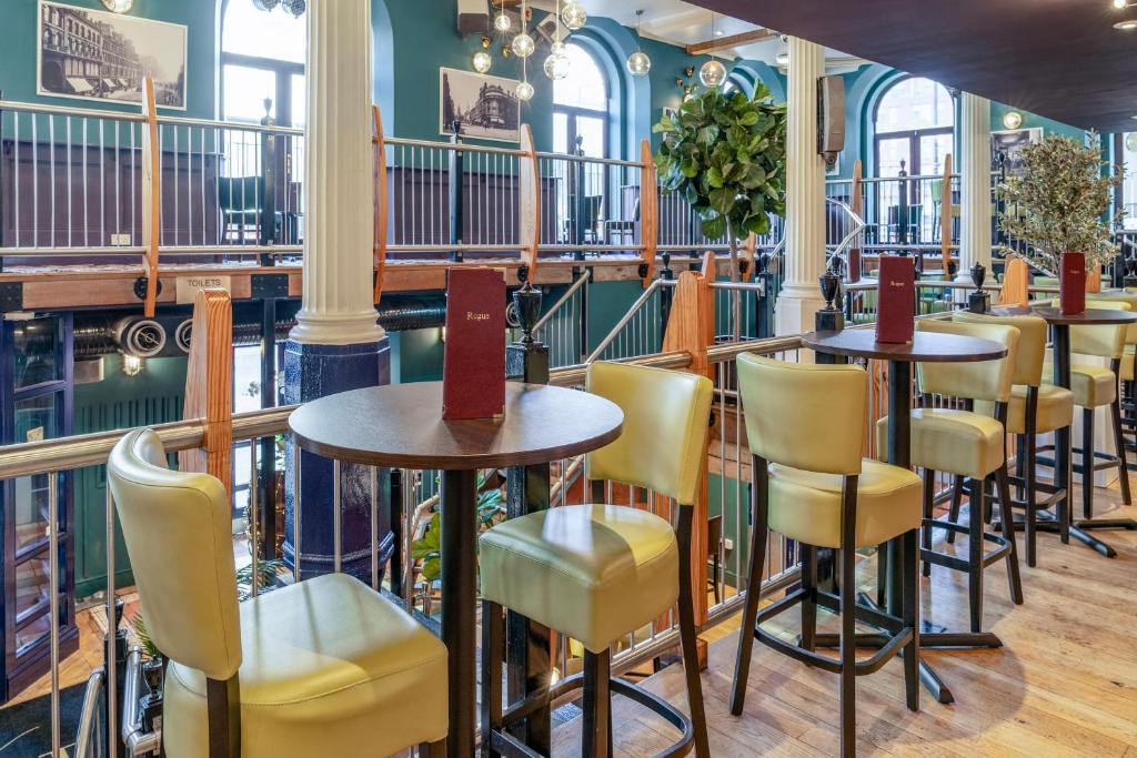 Bar/lounge