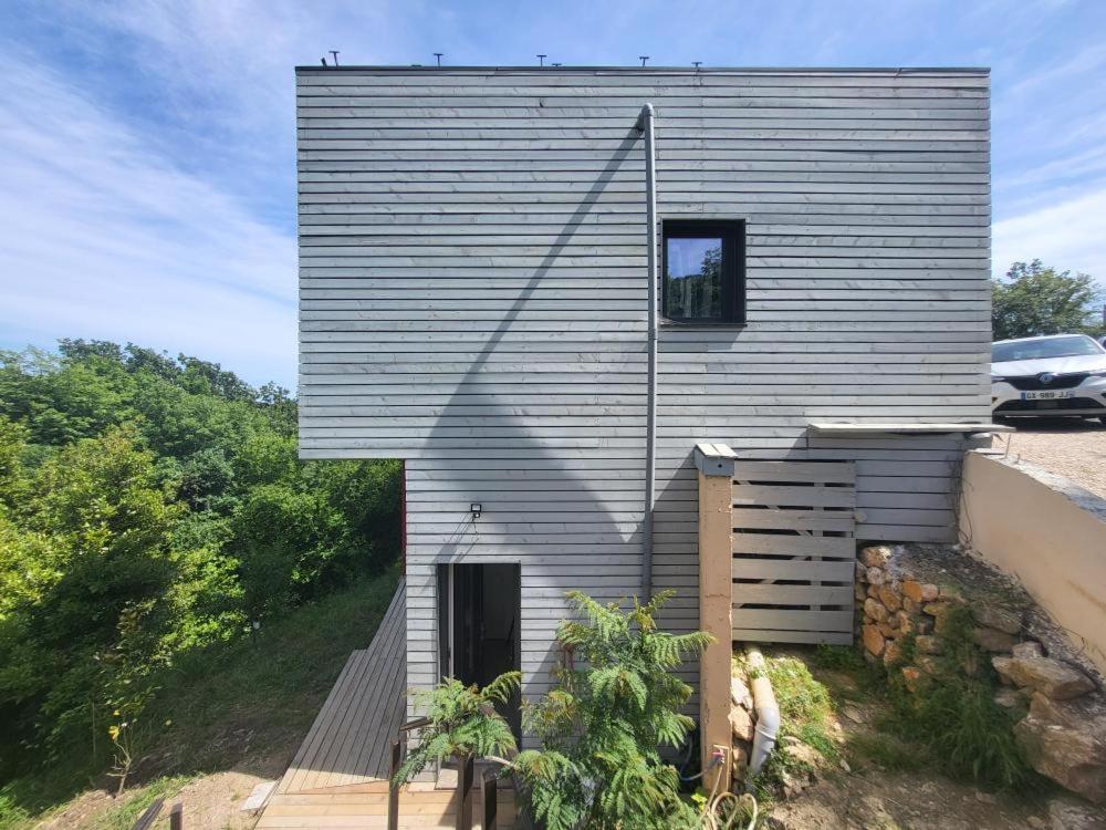 Atypical architect-designed house - 4