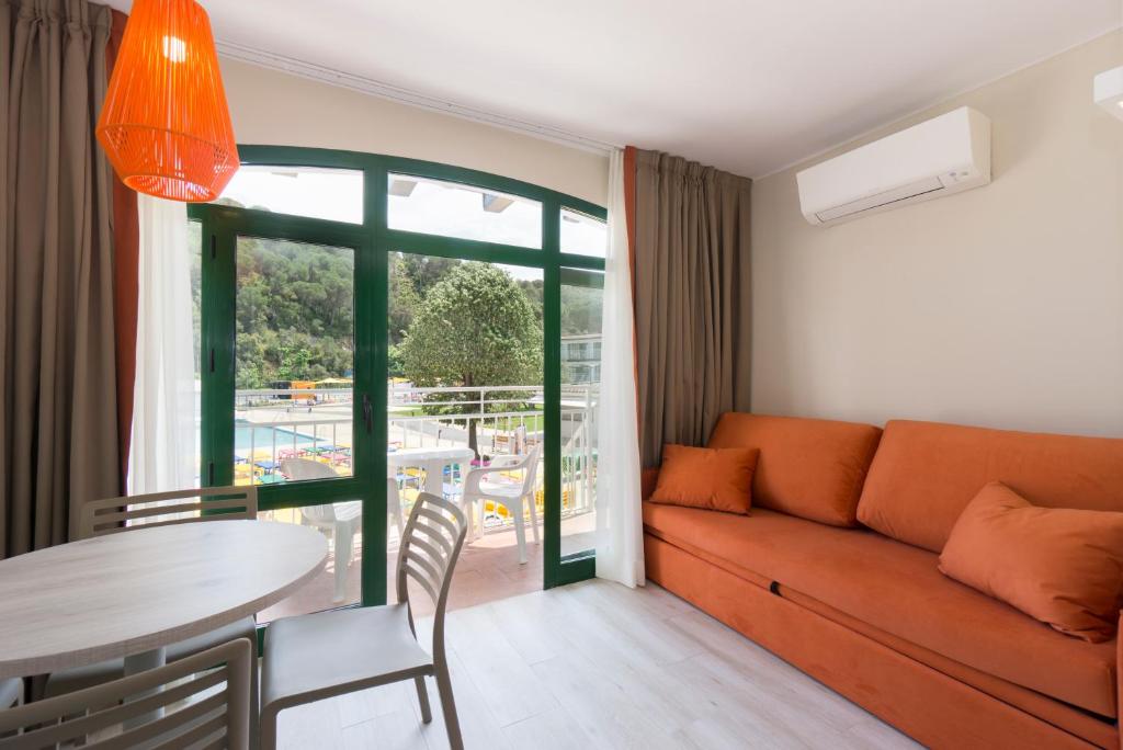 Medplaya Aparthotel Sant Eloi — Pokoje in Tossa de Mar, Katalonia