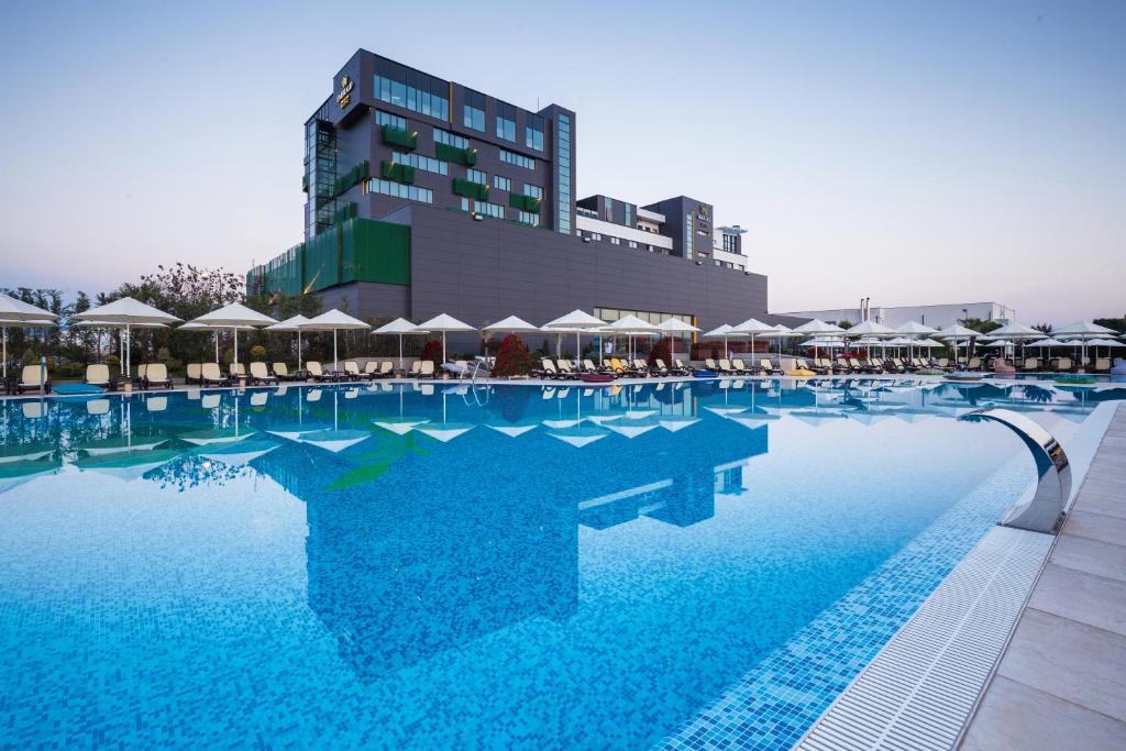 Emerald Hotel, Priština