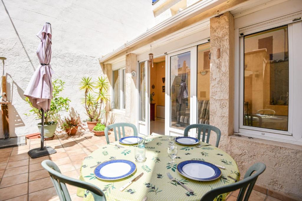 Appart atypique avec 1 ch avec terrasse à Bompard - 2