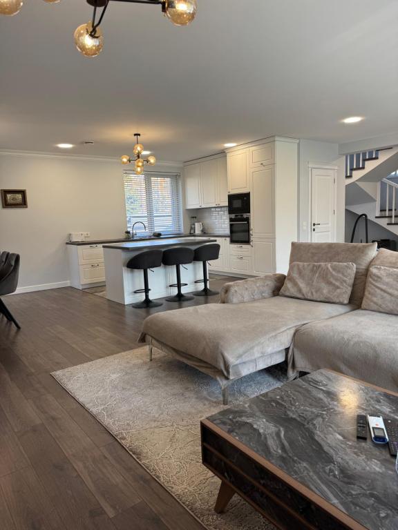 DHARMA Stay VILA Self check-in, Telšiai