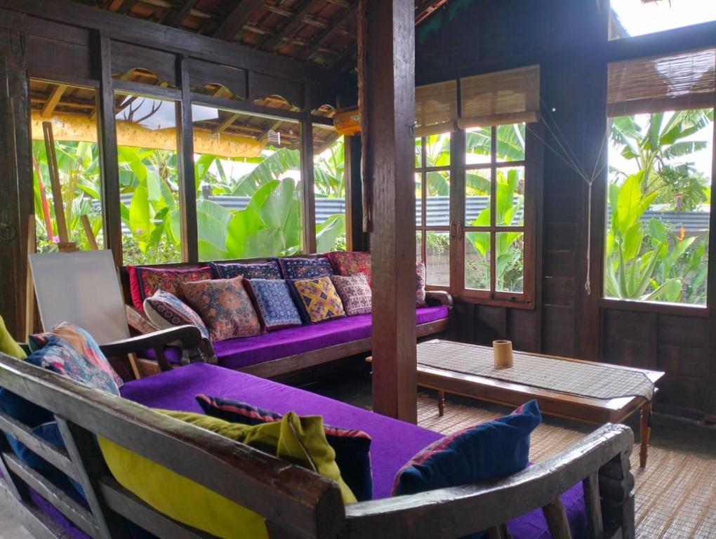 Di Kubu YR, Jembrana