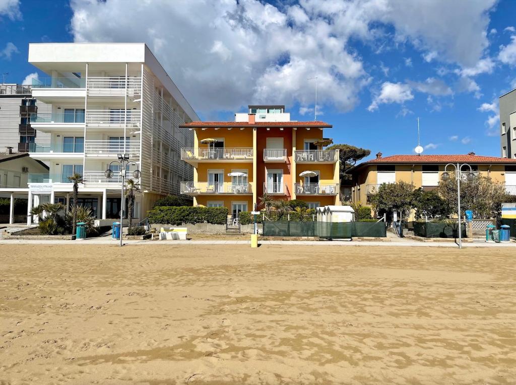 Villa Fronte Mare - Carraro Immobiliare - Family Apartments - 1