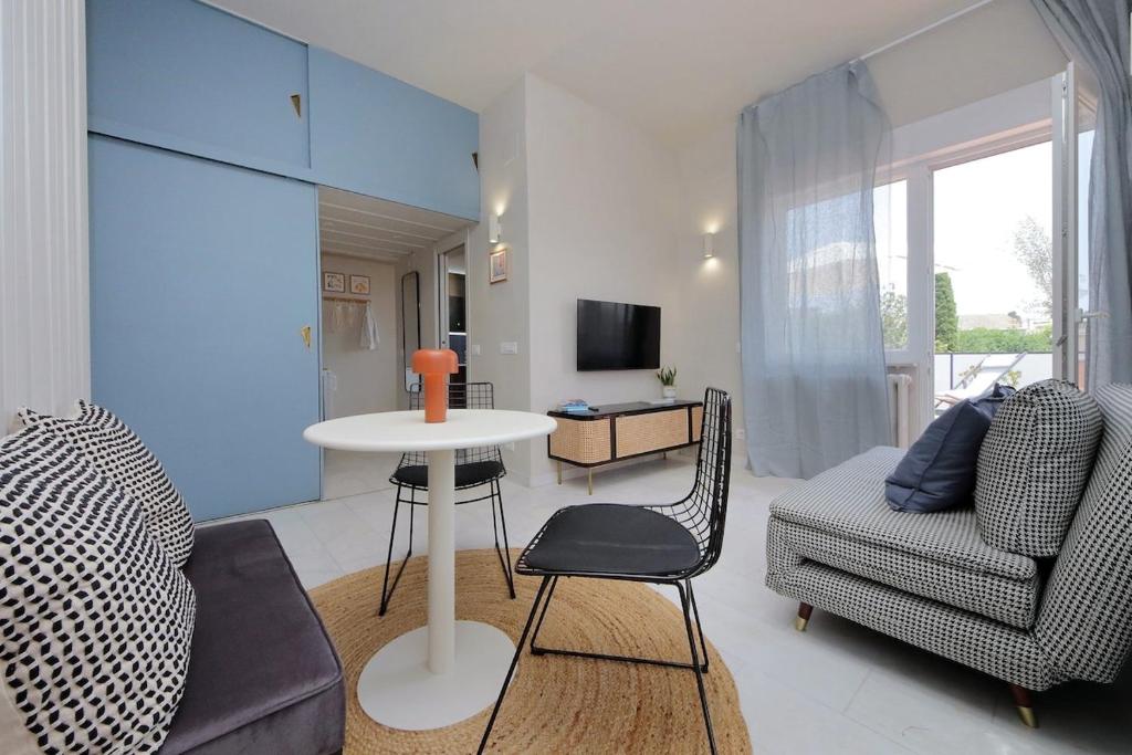 Caracalla Charming Terrace Loft - 5