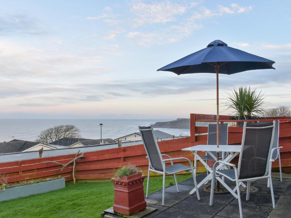 Sea Views No 38, Cayton