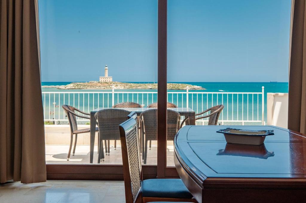 Sosandra Sea View Apartment, Vieste