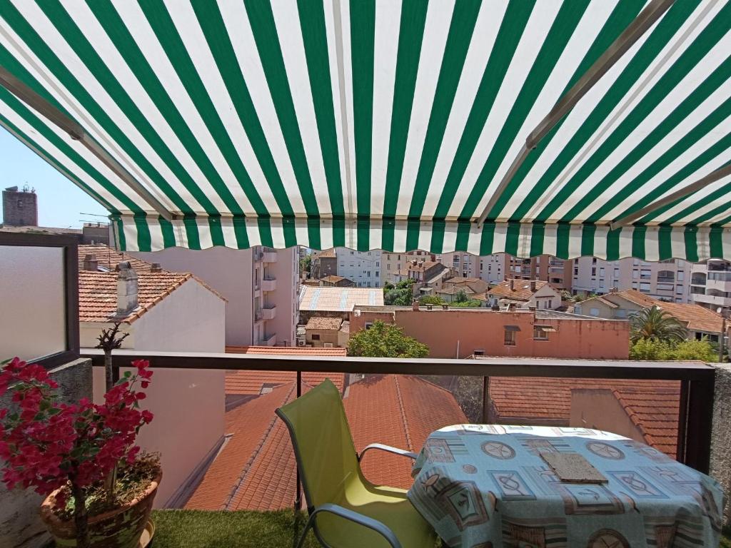 Apartment Le Semiramis by Interhome - 4