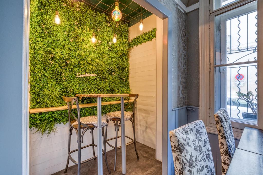 Food and beverages, Hotel Mistral Saint Roch in Montpellier