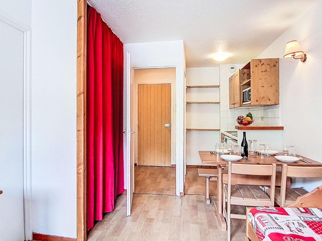 Studio Rond Point des Pistes - Val Claret-25 by Interhome - 3