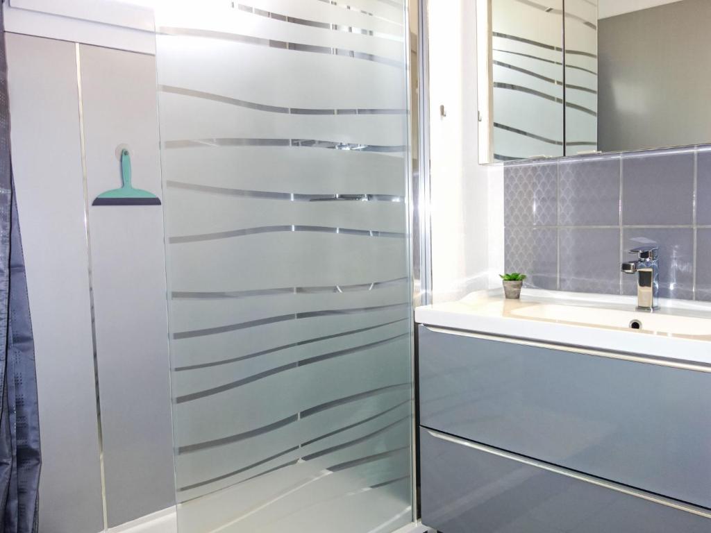 Apartment Les Pierres de Jade by Interhome - 3