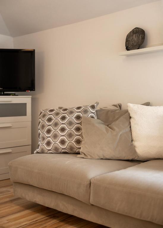 Emi Quiet & Cozy Stay - 5