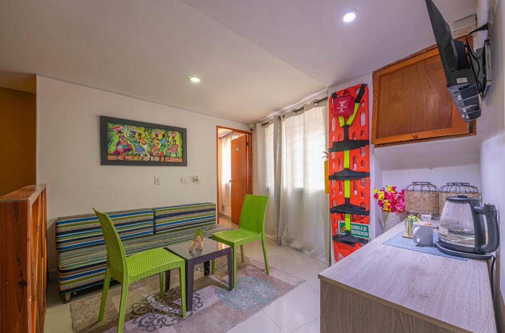 Sweet Caribbean Airport Hotel - 5
