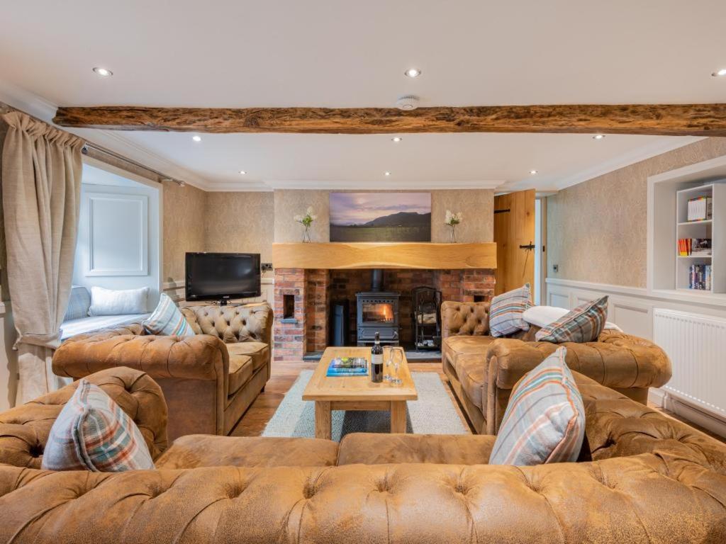 4 Bed in Hackthorpe SZ321, Hackthorpe