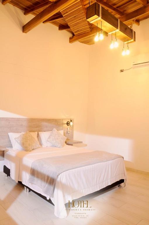 Hotel Madera y Tierra - 4