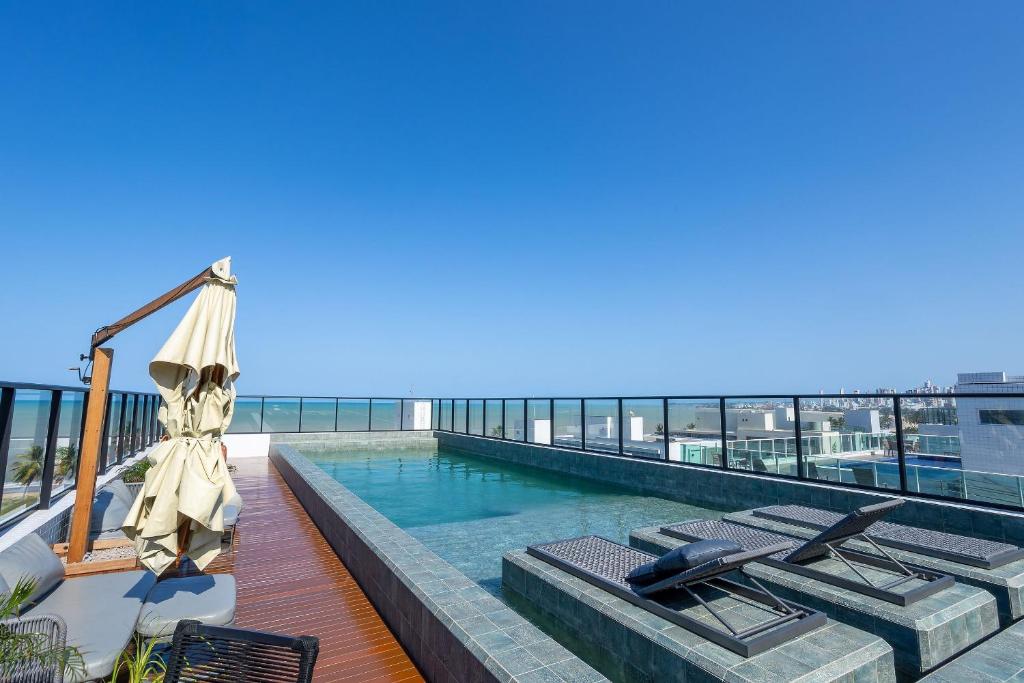 Get By Side #702 - Estúdio moderno por Carpediem, Tambaú