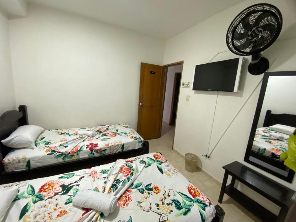 Hotel Lina Maria - 4