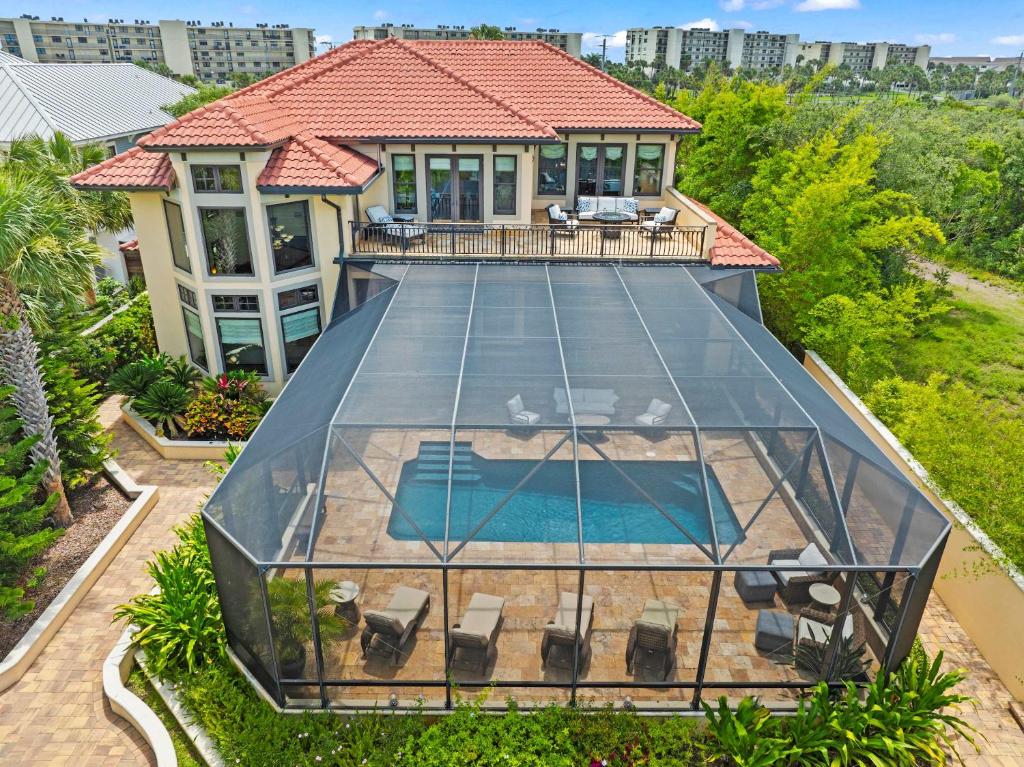 Sparkling Pool Balcony Sunsets Pool Table Dock, St. Augustine