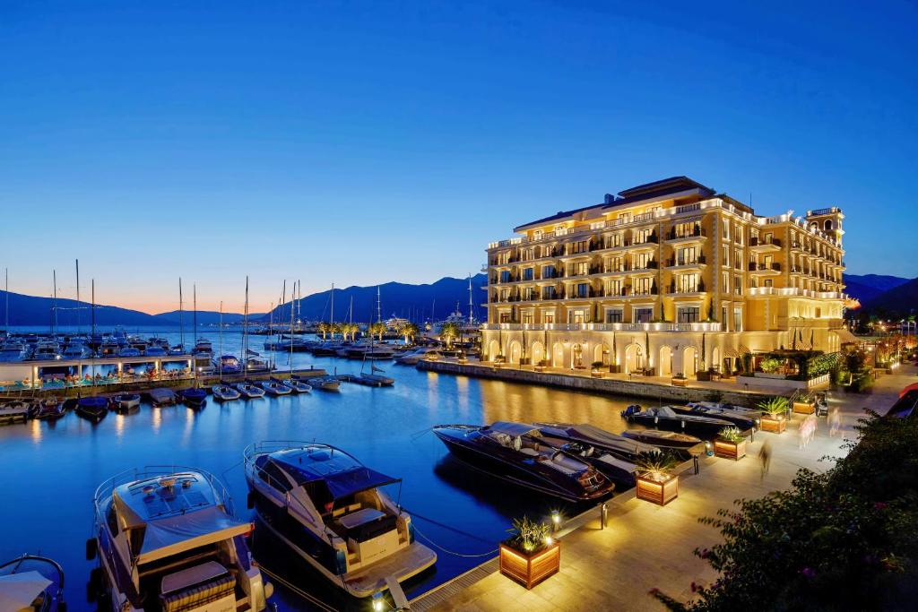 Exclusive Apartments in Porto Montenegro - 2