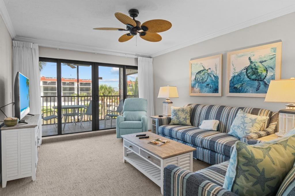 Pointe Santo B24, Sanibel