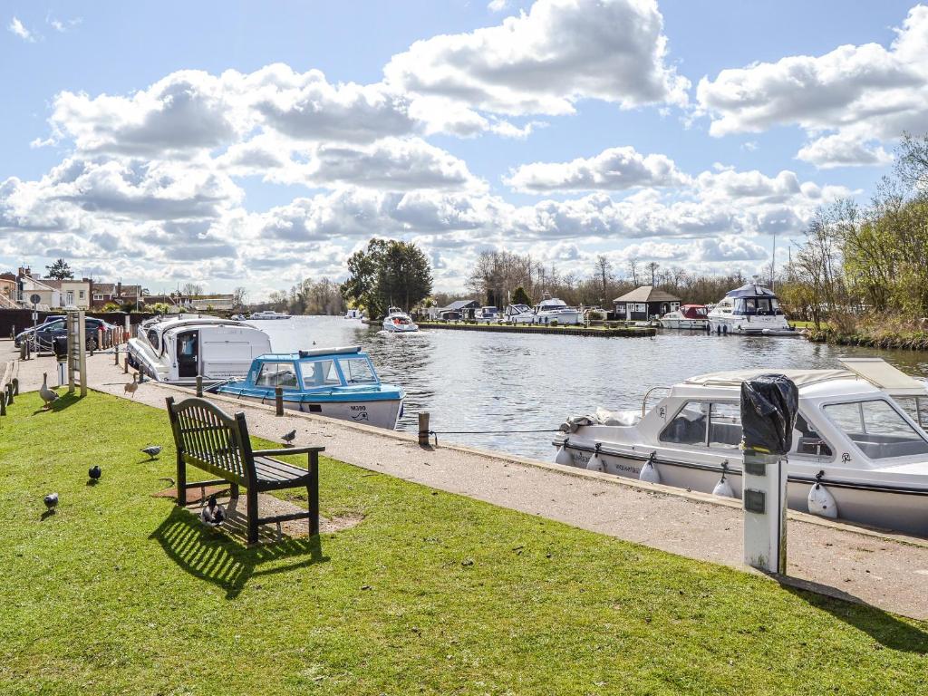 Staithe View, Horning