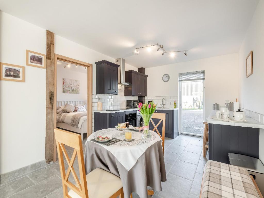 Pightle Cottage, Poringland