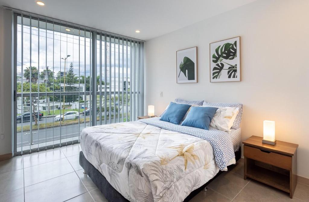 Elegance and comfort in the best location - 4