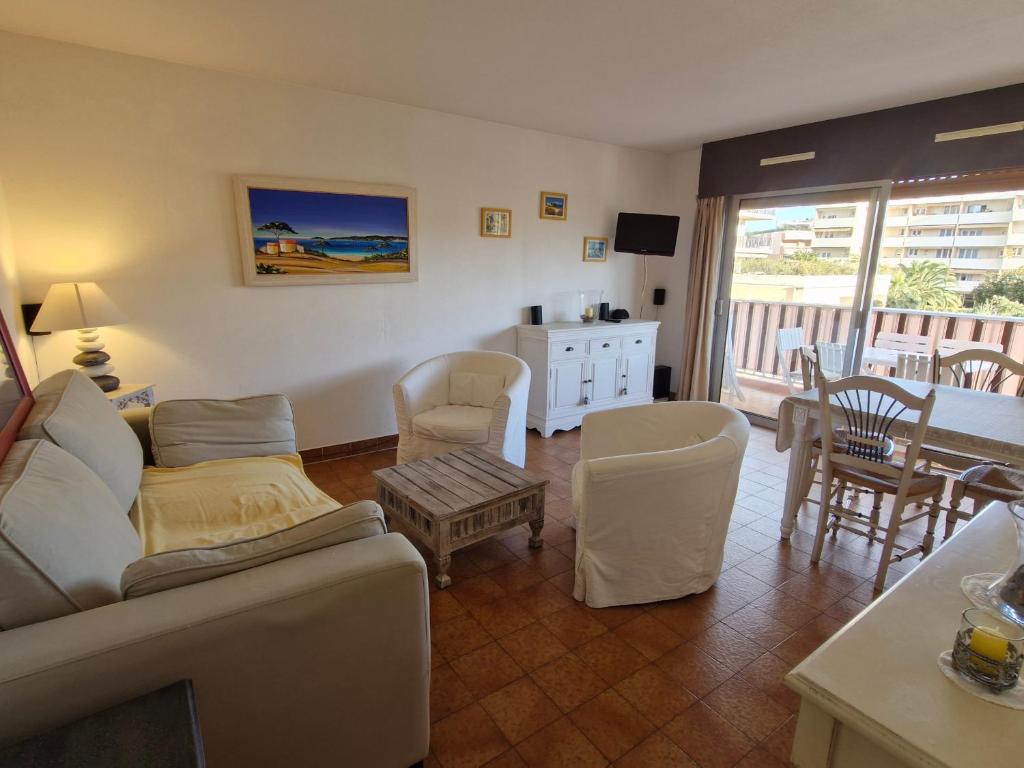 Appartement 3 pièces avec piscine et parking à Sainte-Maxime - FR-1-780-56 - 5