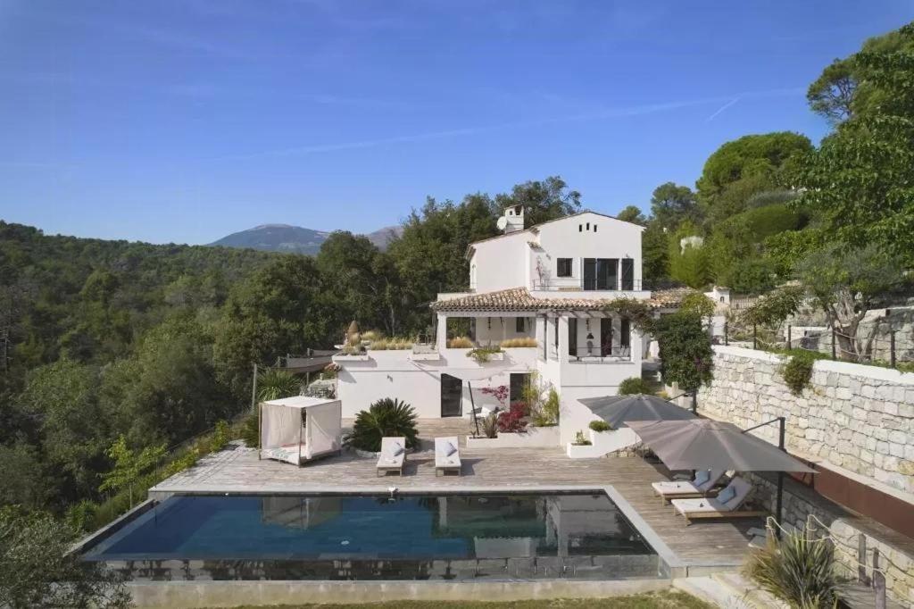 Luxury Villa Near Saint Paul De Vence - 1