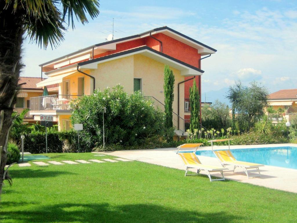 Holiday home with Nicely Decorated Interior near lake Garda - 1