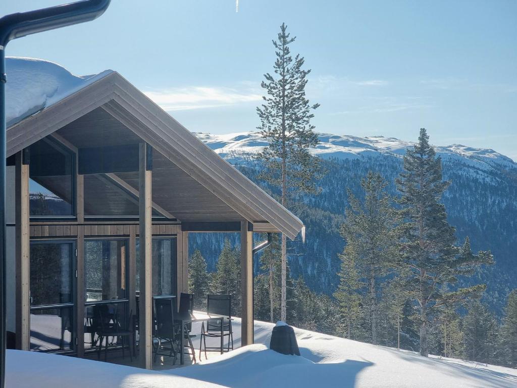 Modern Cabin With Panoramic View On Bringsfjellet, Lalm