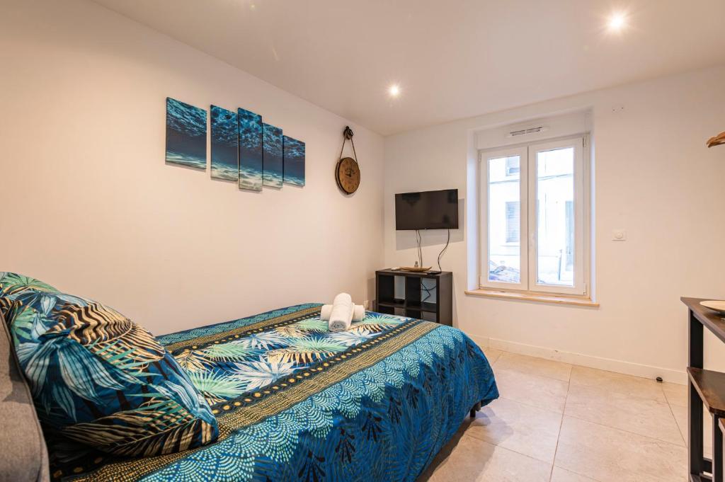 Cocon Privé pour 2 Personnes Jacuzzi, Sauna, Wi-Fi & Climatisation - 4
