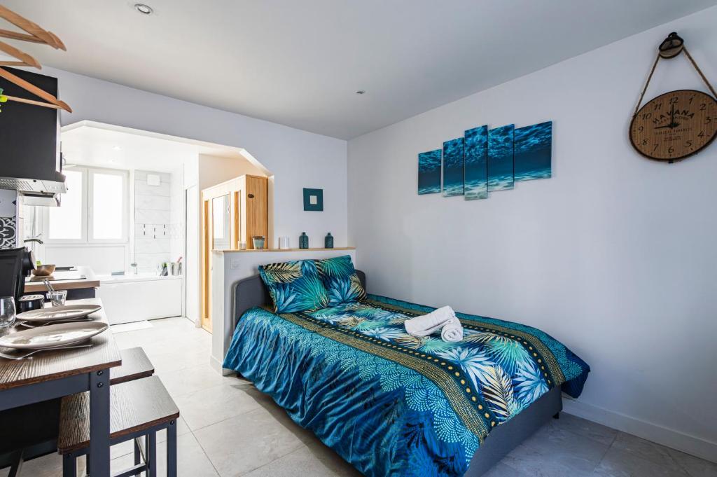 Cocon Privé pour 2 Personnes Jacuzzi, Sauna, Wi-Fi & Climatisation - 5