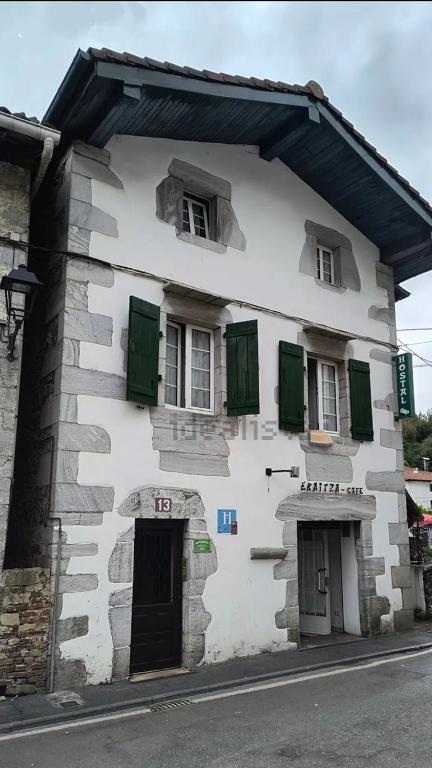 Hostal Ekaitza, Lesaka