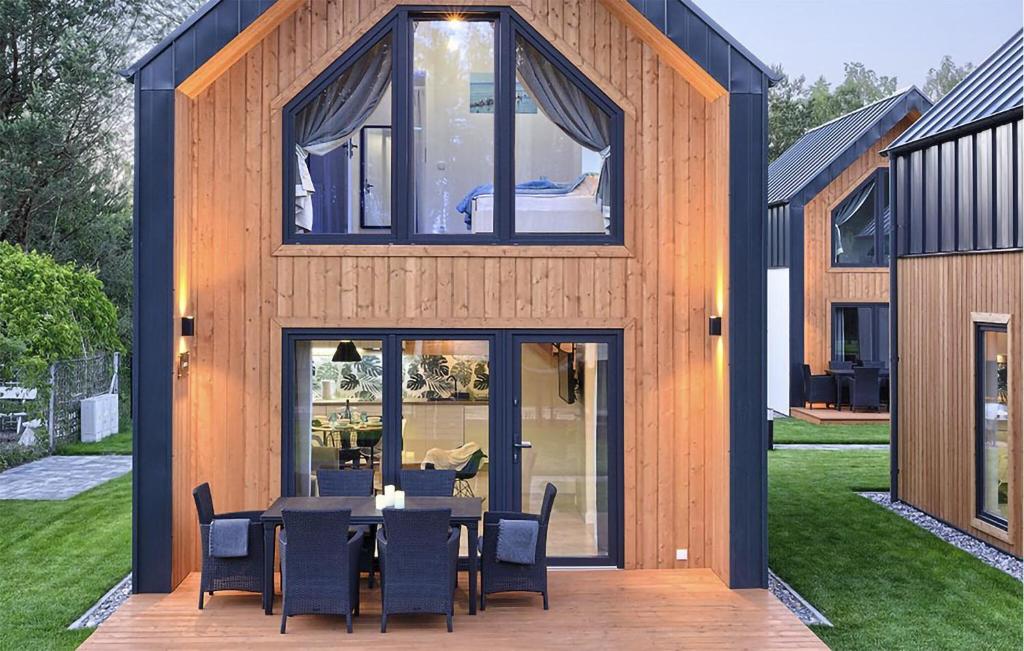 Cozy Home In Bialogora With Wifi, Białogóra