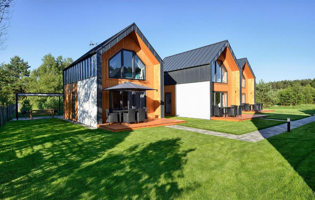 Nice Home In Bialogora With Wifi, Białogóra