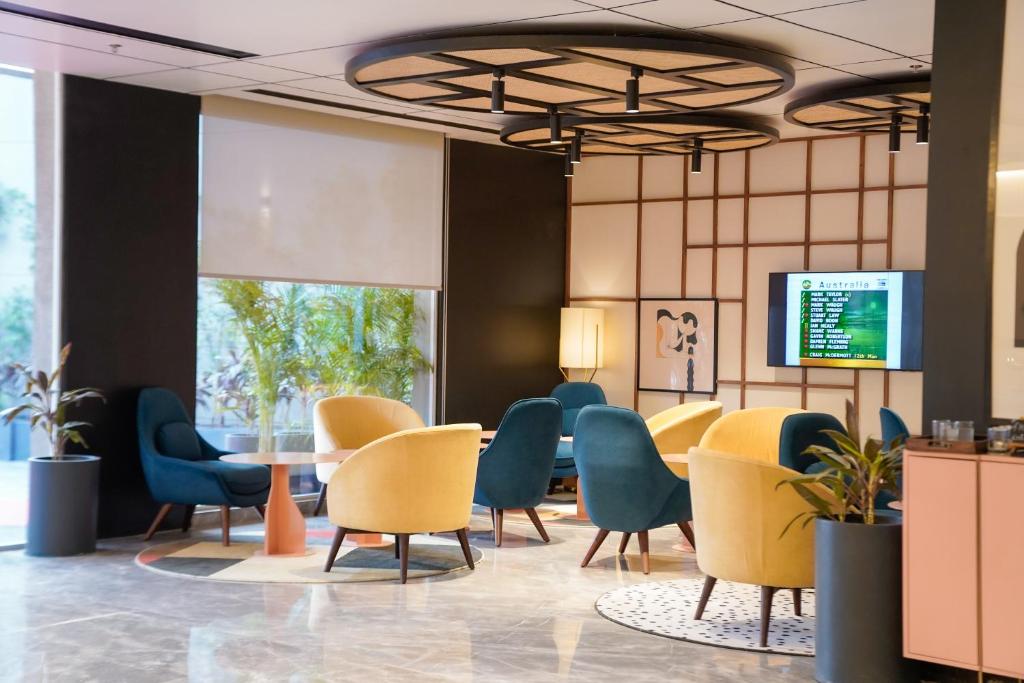 Ramada Encore by Wyndham Chandigarh Zirakpur 식당