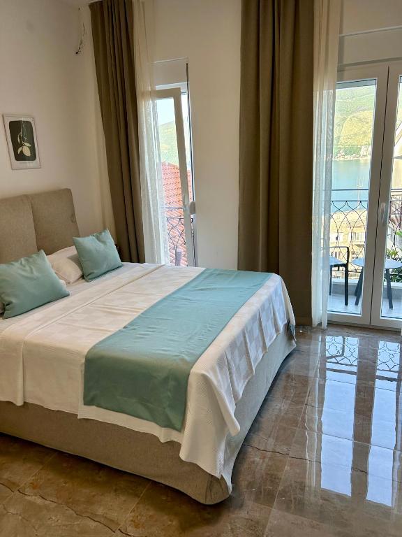 Casa M- Studio Seaview #5 - Brand New - 5