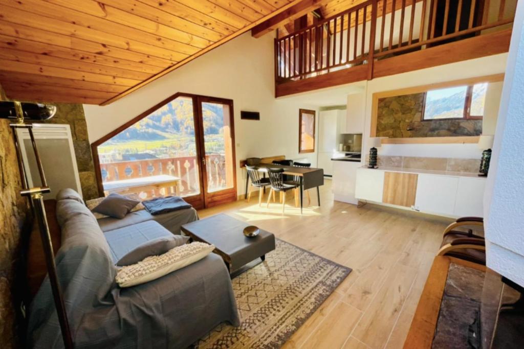 Nice apartment with 2 balconies and view - 2