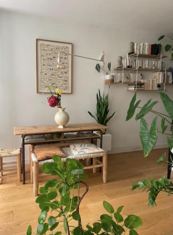 Sublime Spacious Apartment In Ménilmontant - 4
