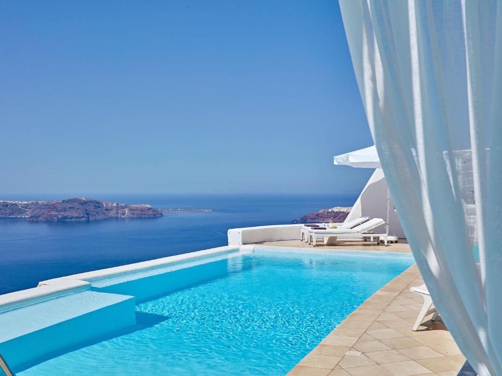 Astra Suites photo