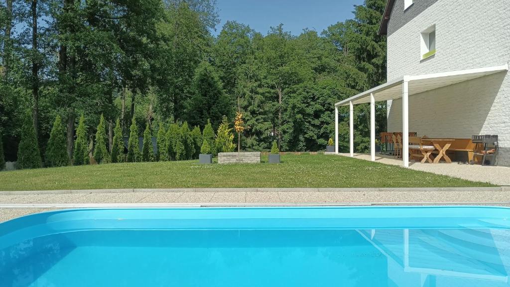 Swimming pool, Penzion Zelena zahrada in Kladenske Rovne