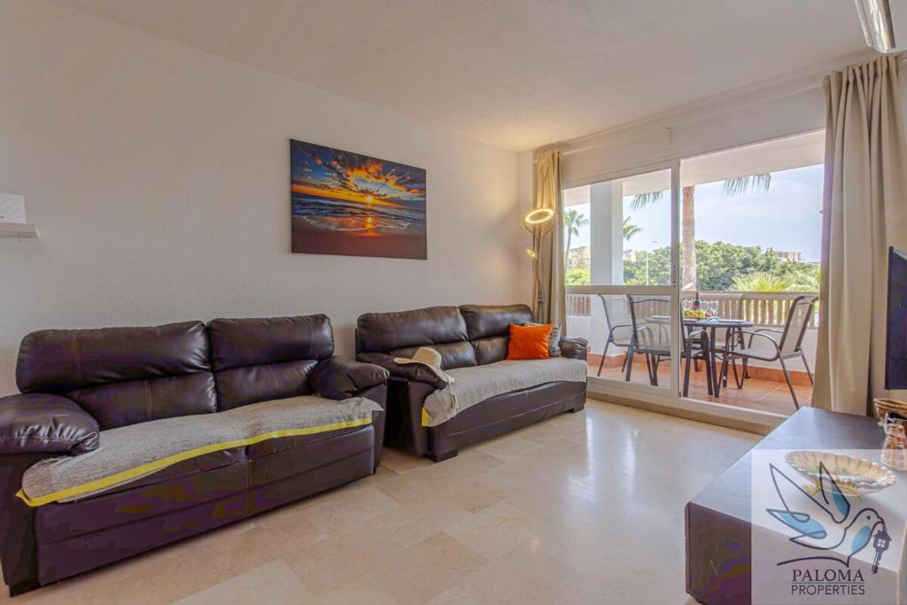 Wonderful Apt 2 BDR with pool and private parking - 2
