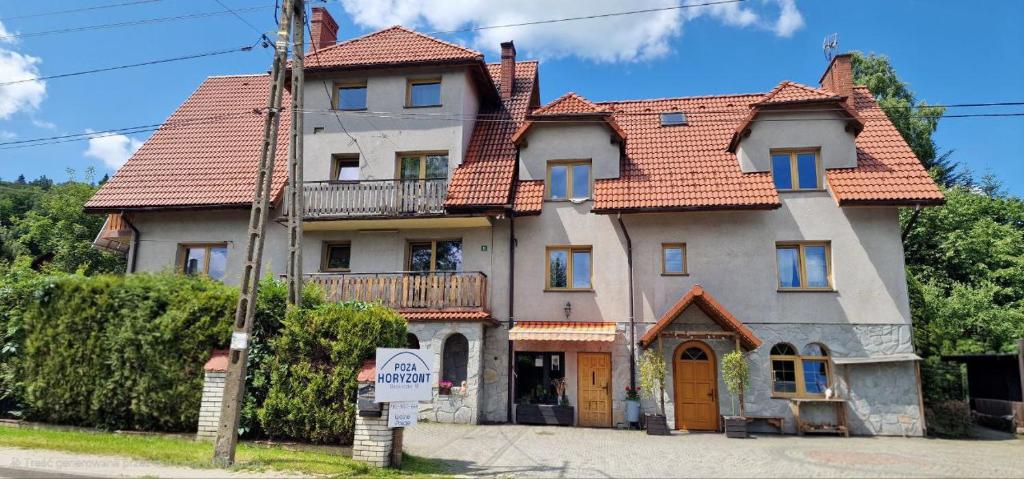 Poza Horyzont, Korbielów