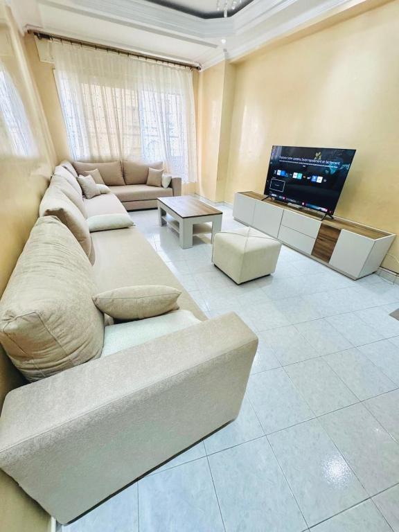 Grand Appartement - Centre de Tanger - Climatisation et Wifi, Tanger