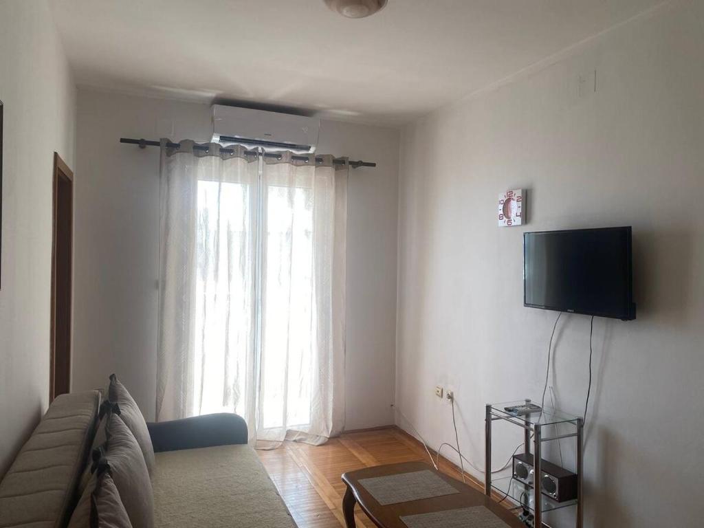Peaceful Apartment with a Sea View, in Becici - 3